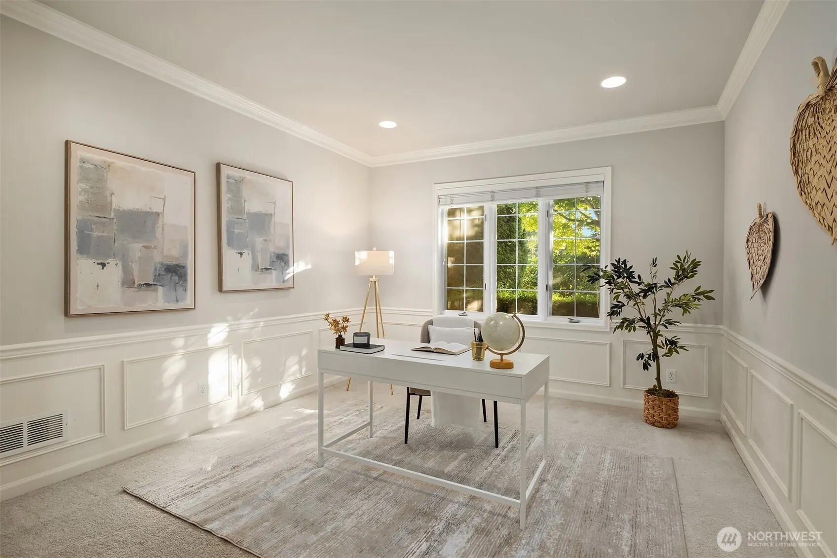 2736 258th Place SE, Sammamish, WA 98075