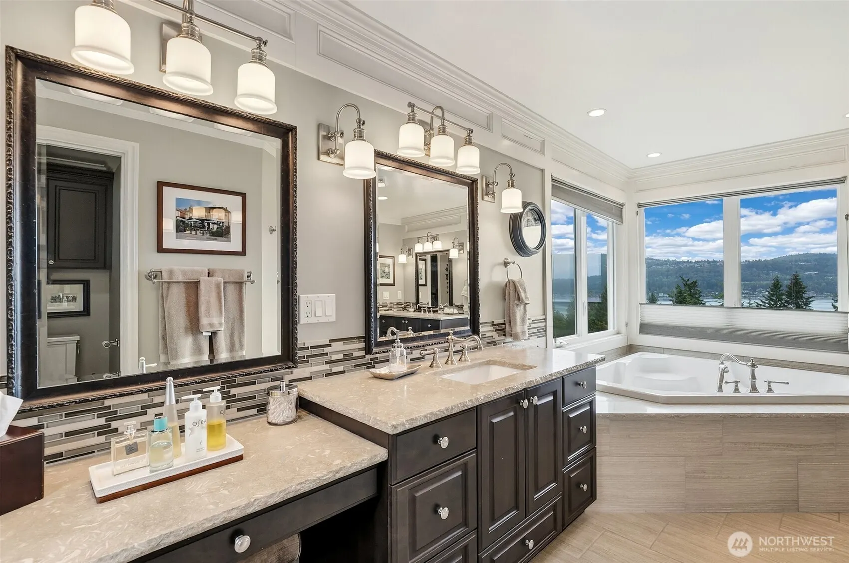 2409 196th Avenue SE, Sammamish, WA 98075
