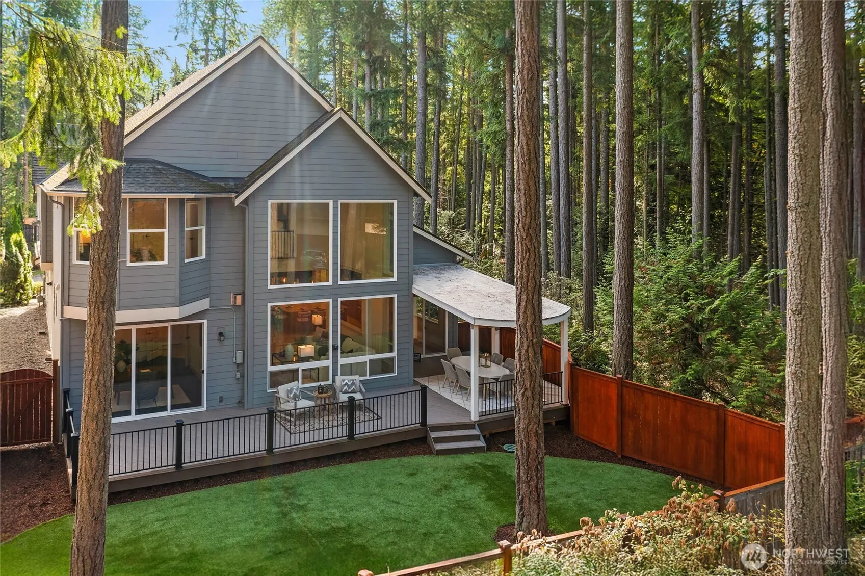 21245 NE Inglewood Hill Road , Sammamish, WA 98074