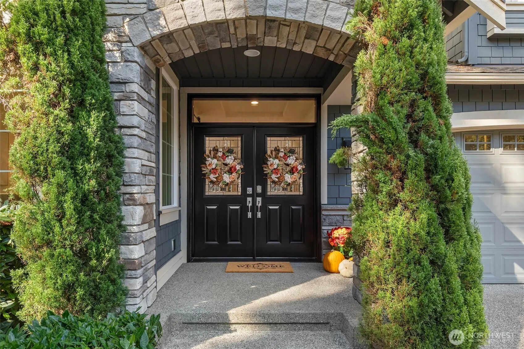21245 NE Inglewood Hill Road , Sammamish, WA 98074
