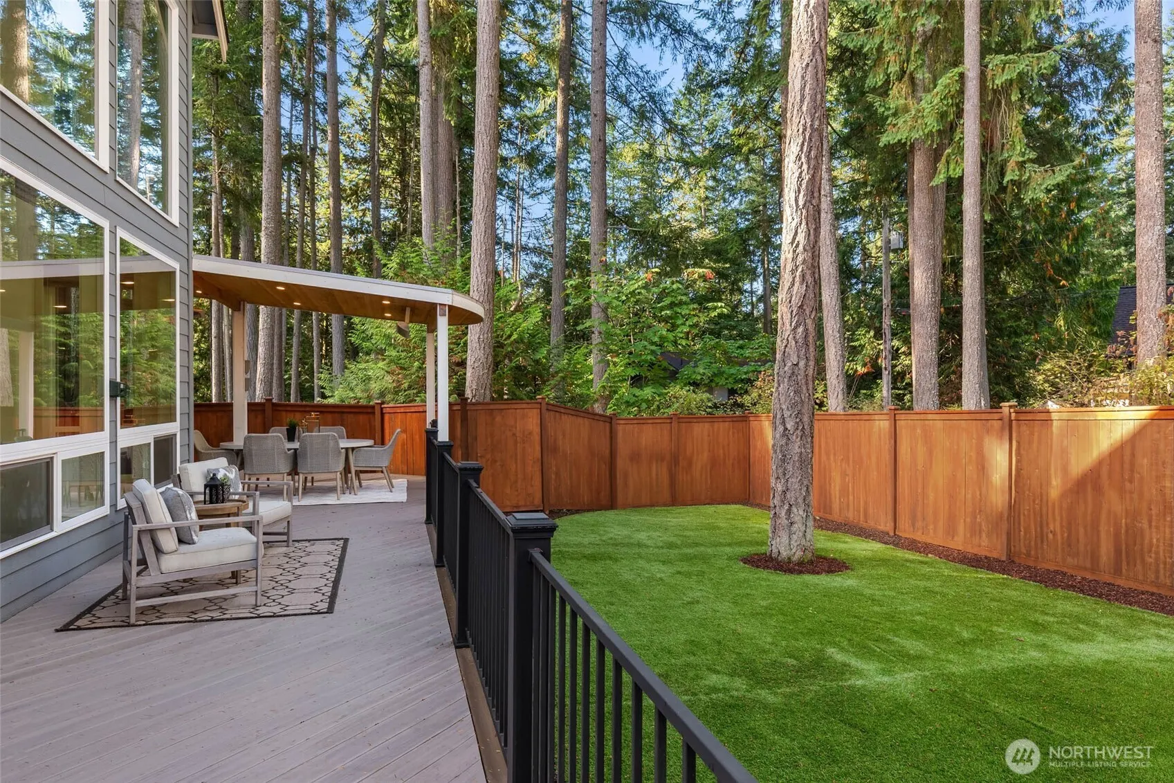 21245 NE Inglewood Hill Road , Sammamish, WA 98074