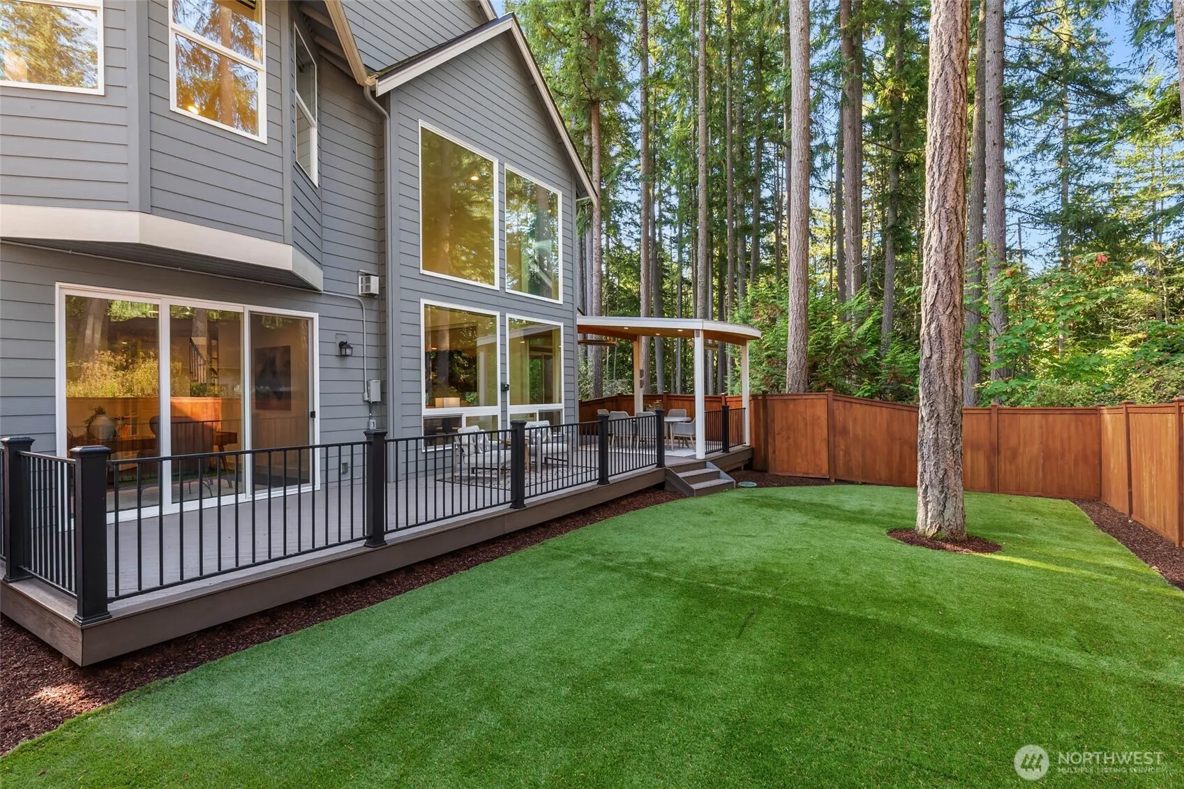 21245 NE Inglewood Hill Road , Sammamish, WA 98074