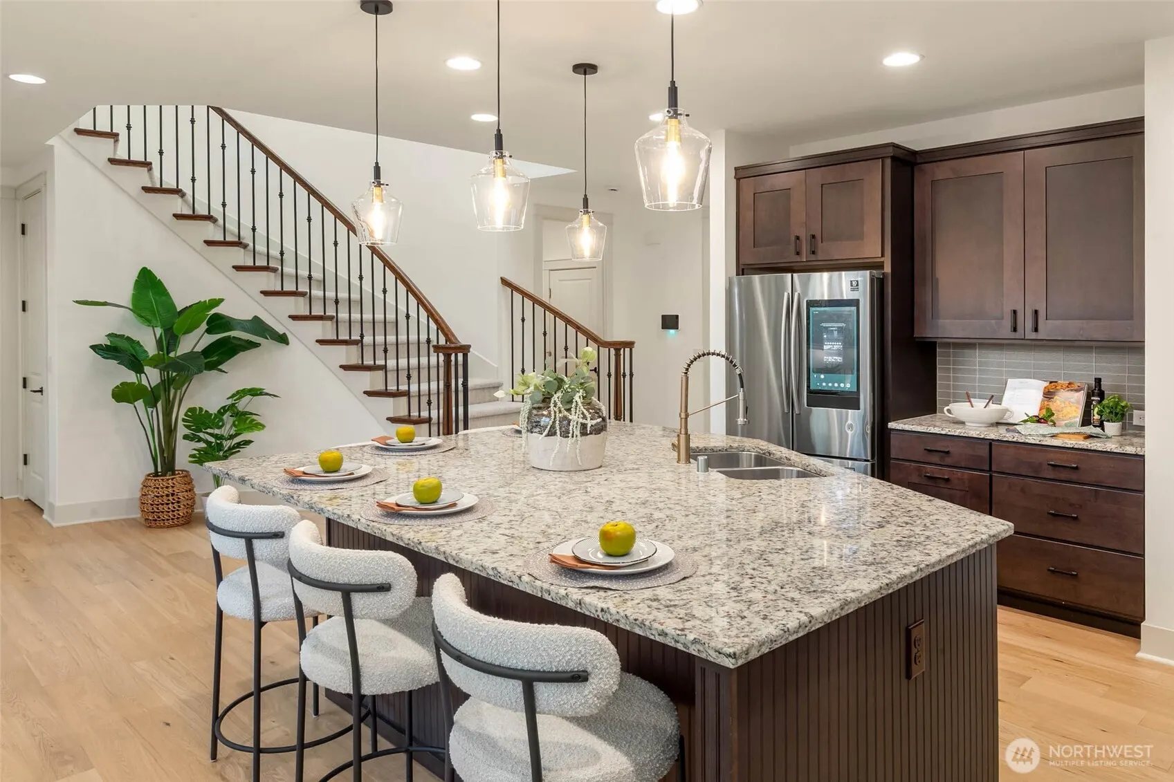21245 NE Inglewood Hill Road , Sammamish, WA 98074