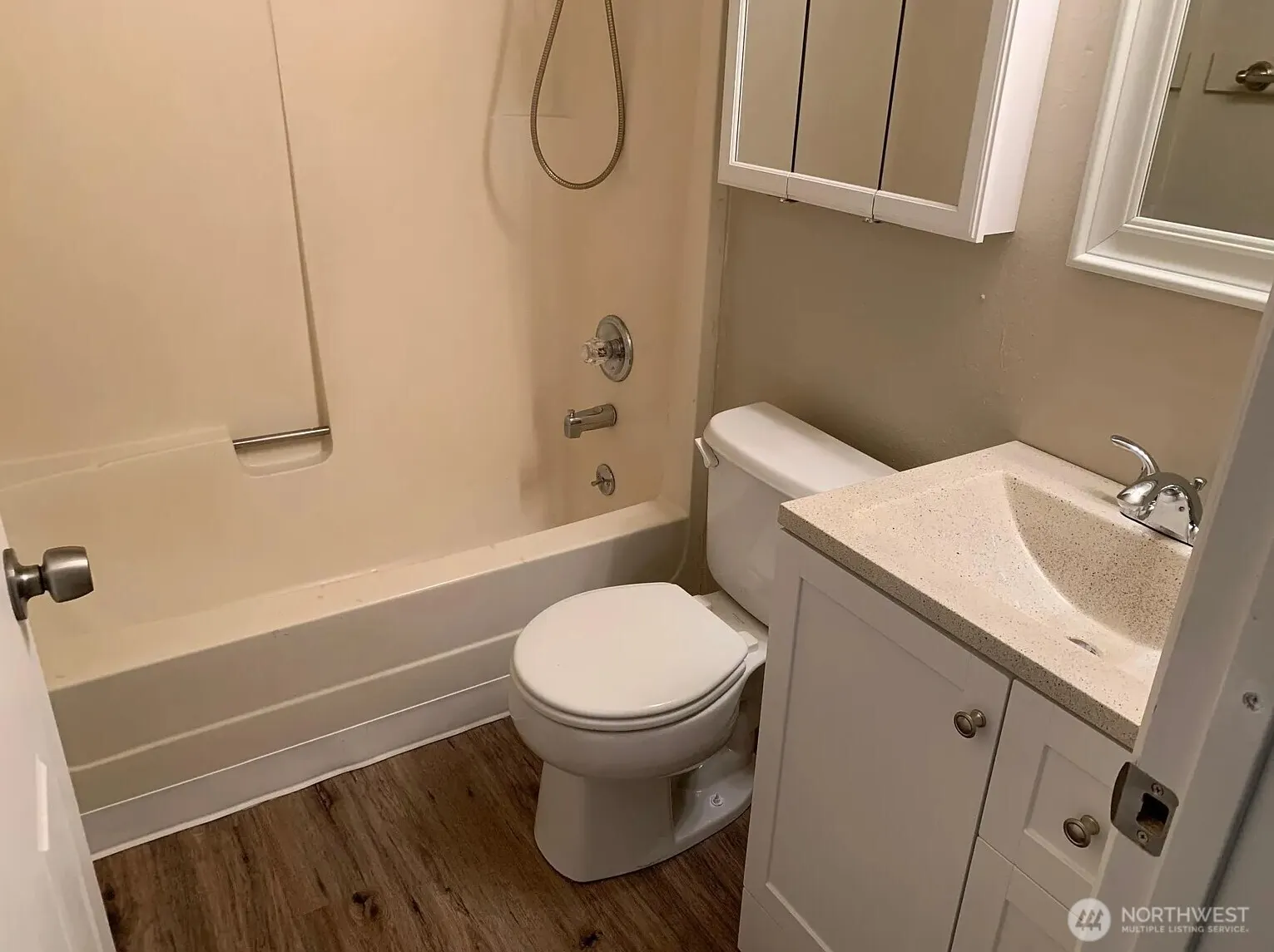 1609 Maple Lane #C5-C8, Kent, WA 98030
