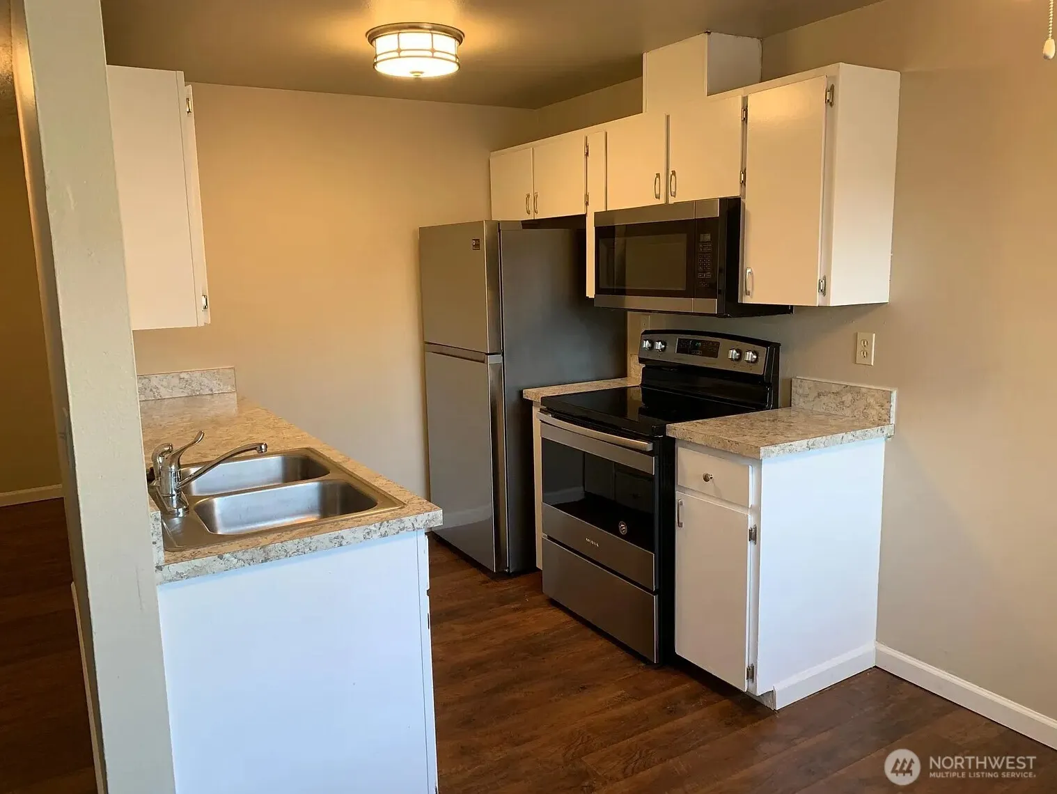 1609 Maple Lane #C5-C8, Kent, WA 98030