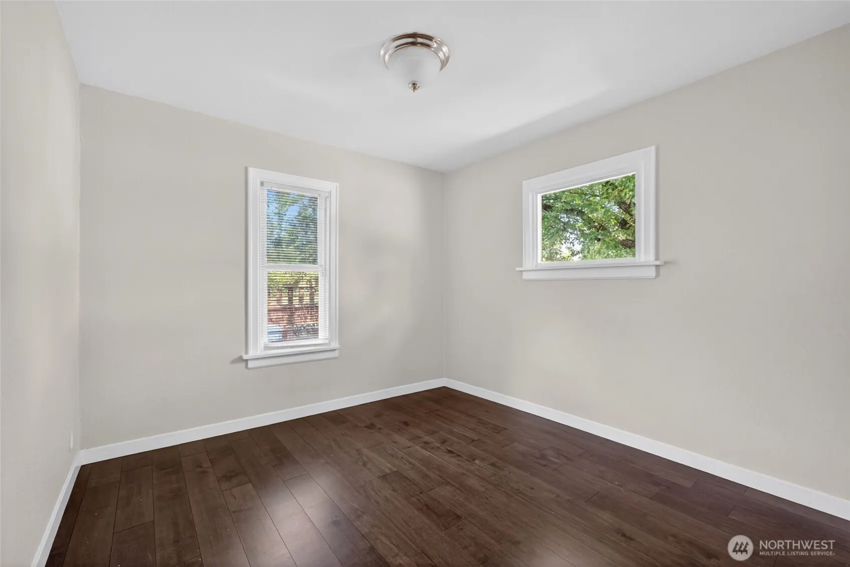110 Lincoln Avenue , Kent, WA 98032