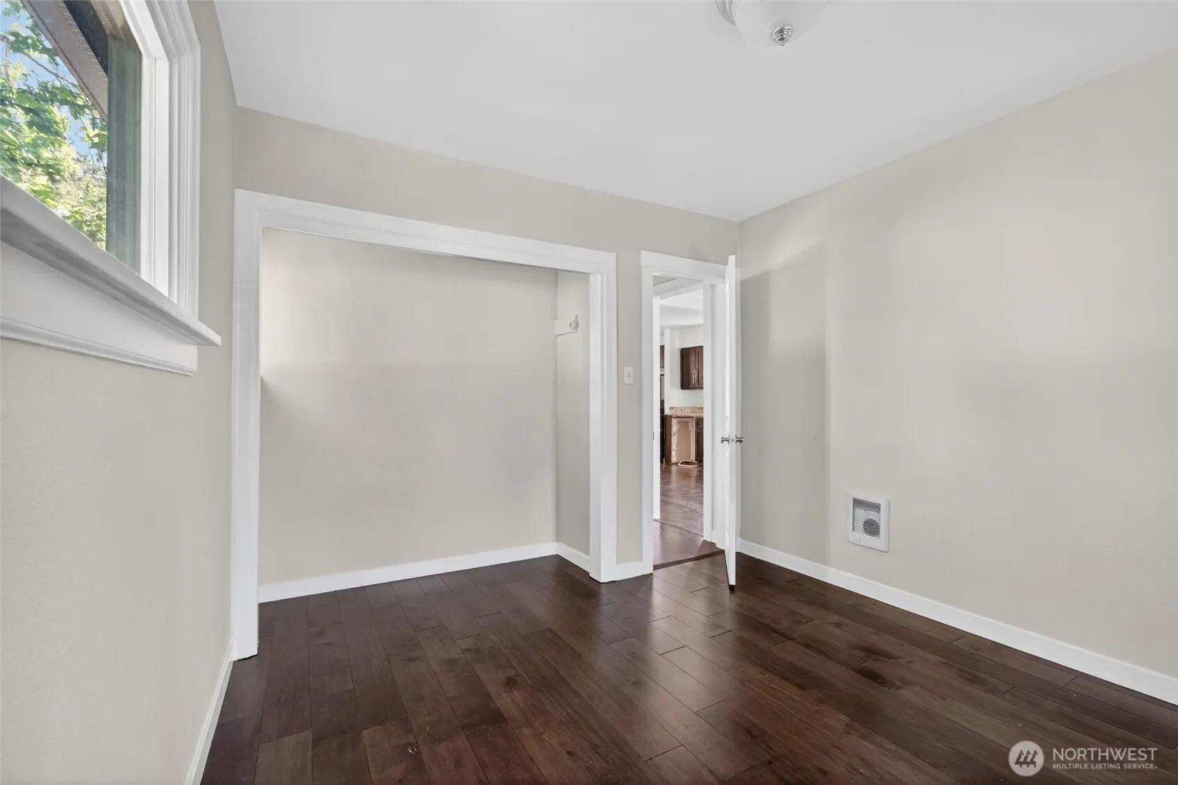 110 Lincoln Avenue , Kent, WA 98032