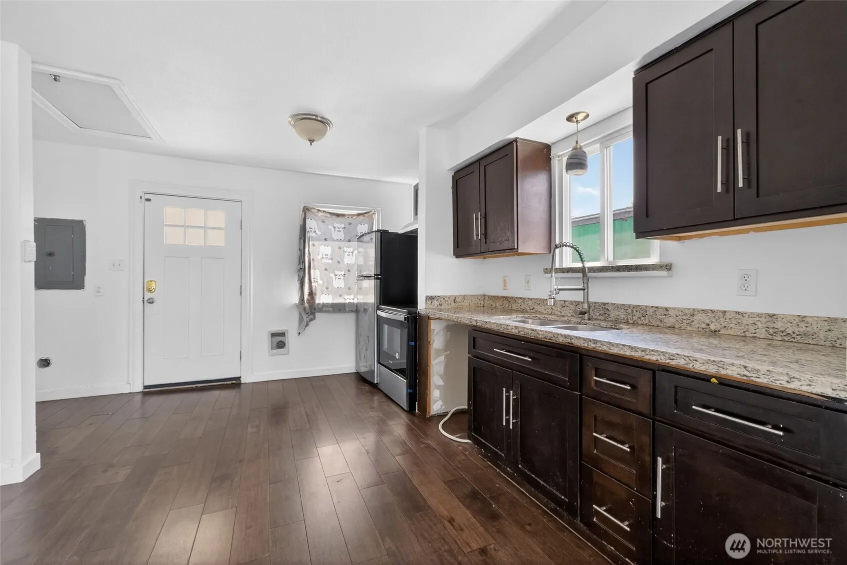 110 Lincoln Avenue , Kent, WA 98032