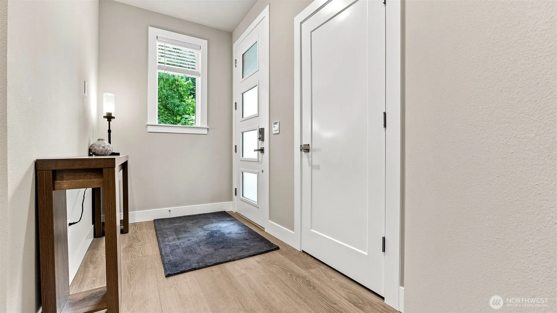 9208 NE 186th Place , Bothell, WA 98011