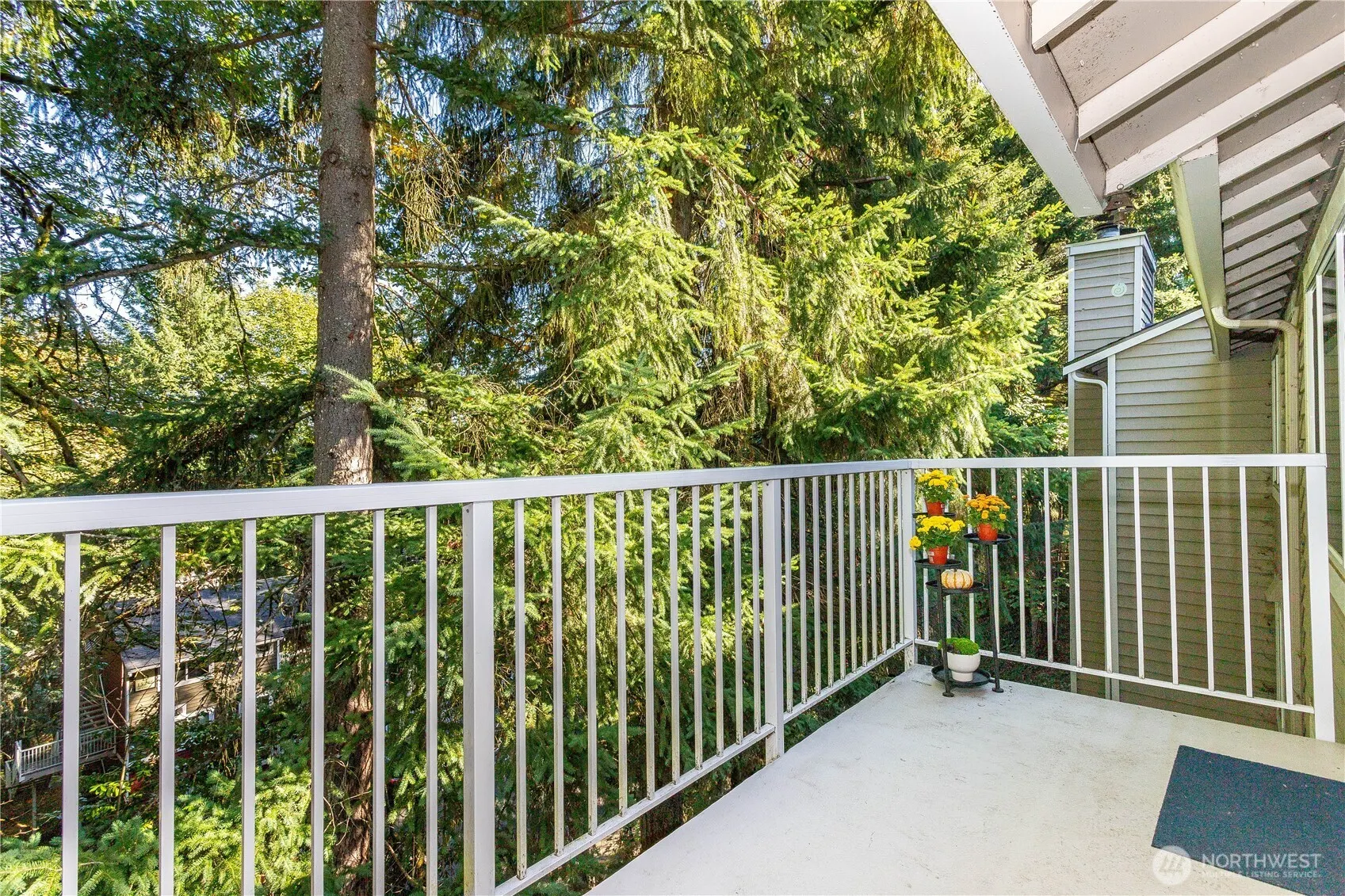 15246 SE 43rd Court #G301, Bellevue, WA 98006