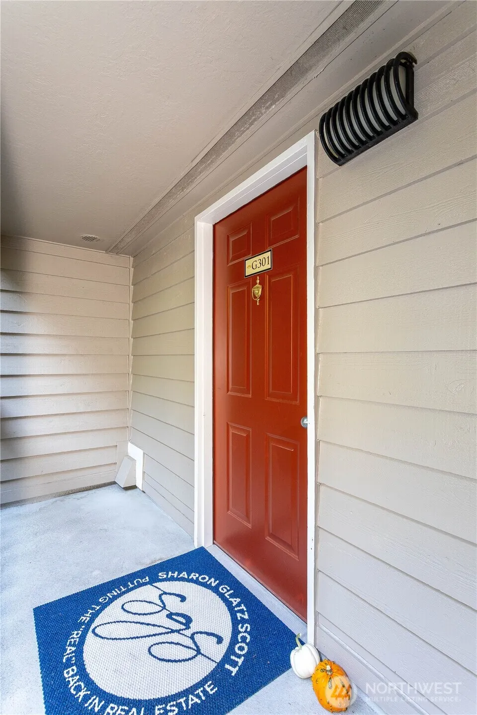 15246 SE 43rd Court #G301, Bellevue, WA 98006