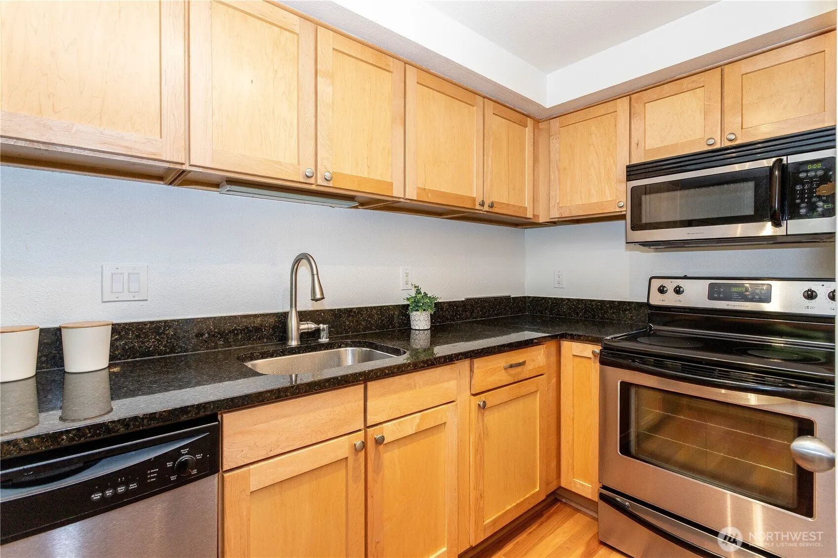 15246 SE 43rd Court #G301, Bellevue, WA 98006