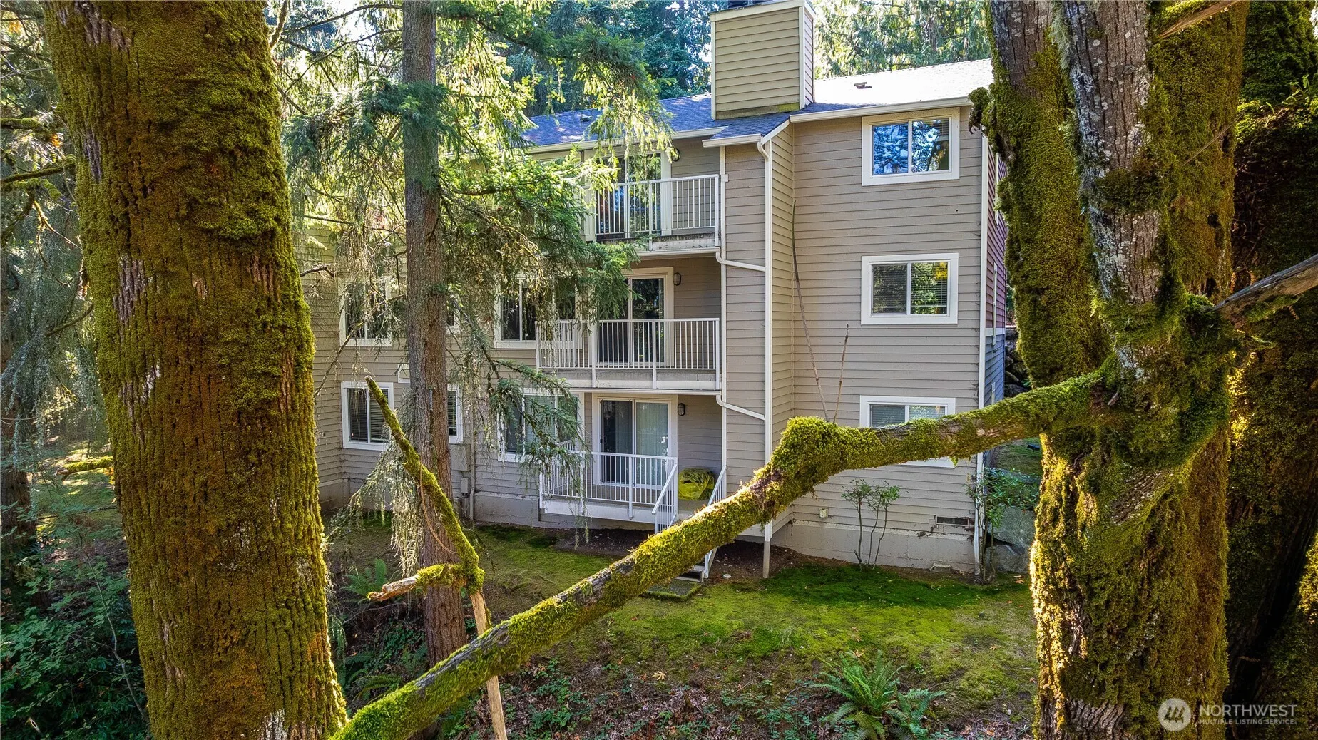 15246 SE 43rd Court #G301, Bellevue, WA 98006