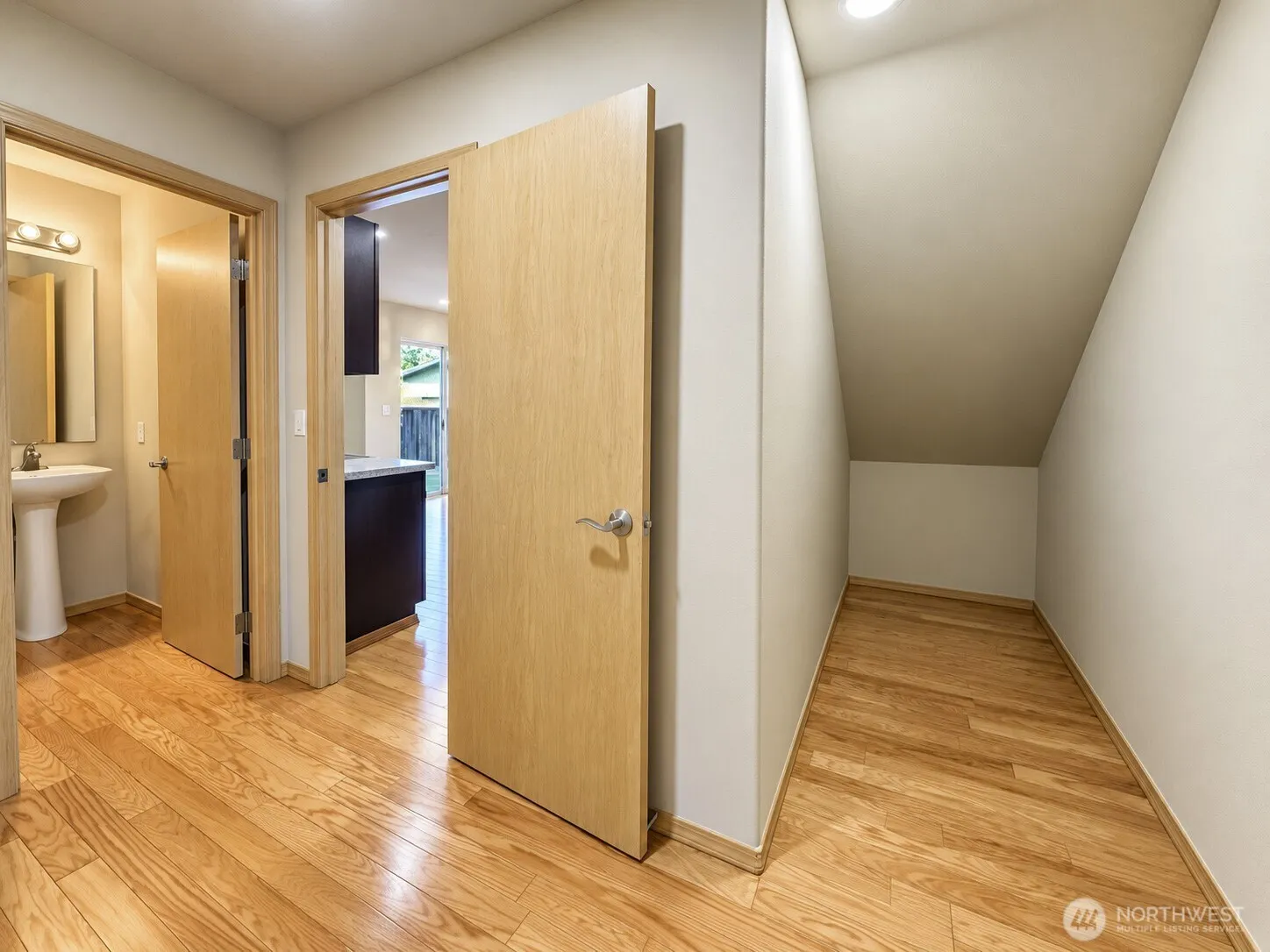 15352 146th Place SE, Renton, WA 98058