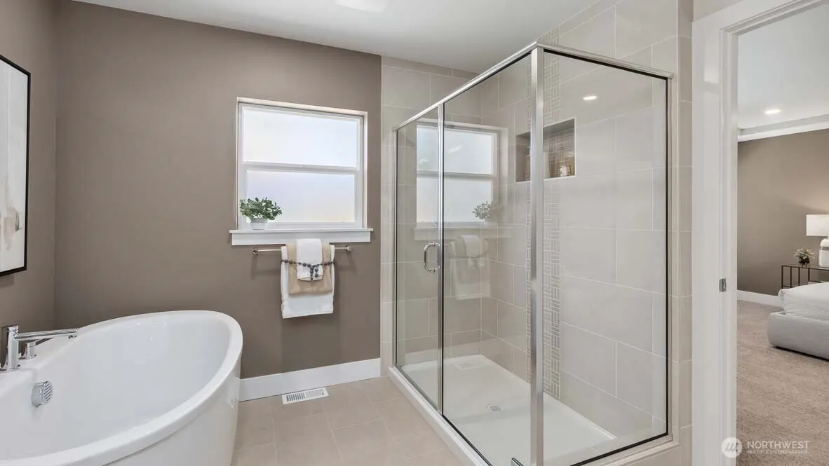 9214 NE 186th Place , Bothell, WA 98011