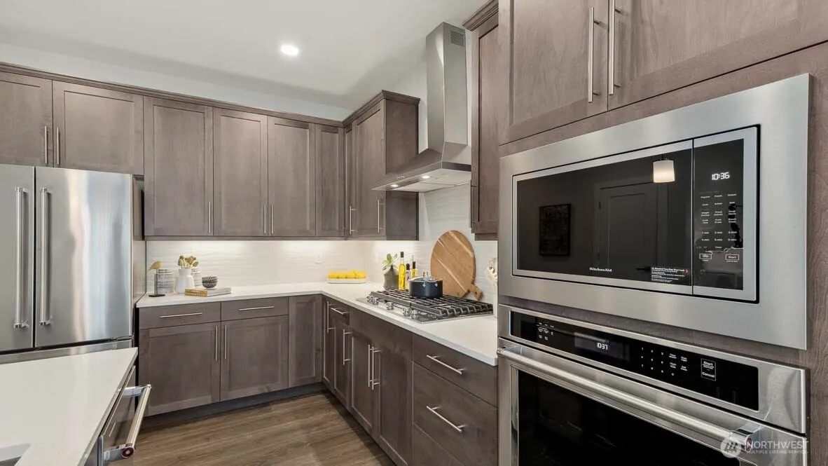 9214 NE 186th Place , Bothell, WA 98011