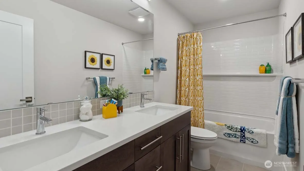 9214 NE 186th Place , Bothell, WA 98011