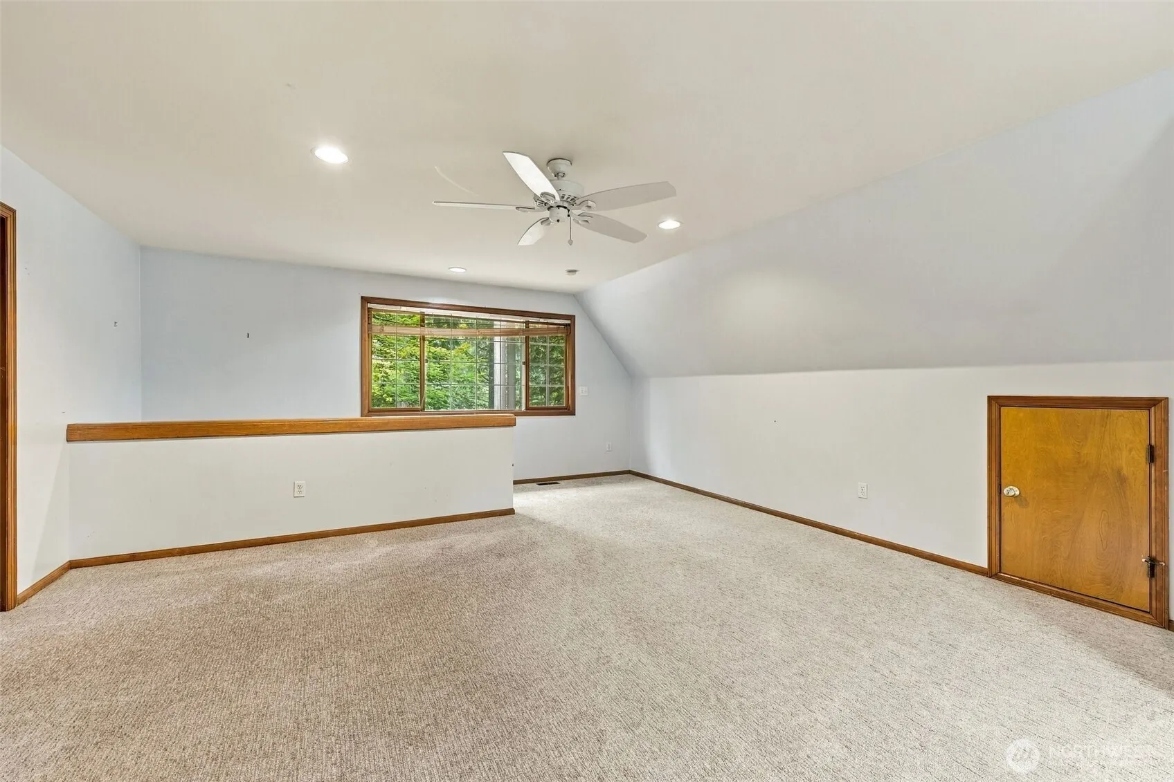 21715 NE 105th Place , Redmond, WA 98053