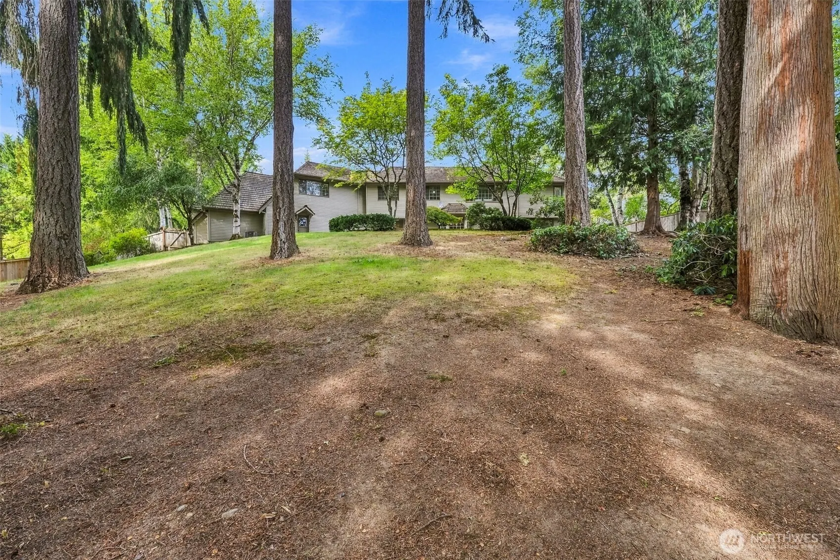 21715 NE 105th Place , Redmond, WA 98053