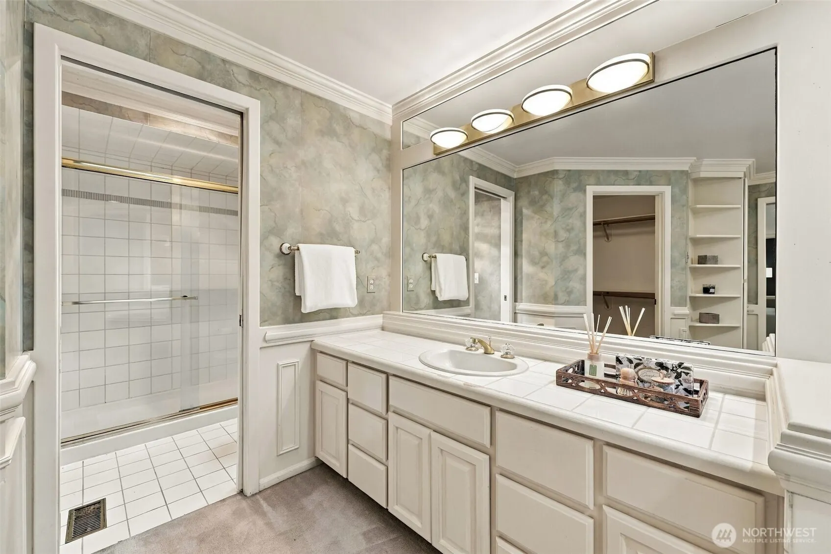 21715 NE 105th Place , Redmond, WA 98053