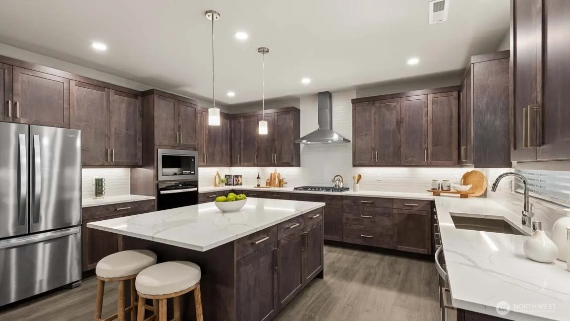9230 NE 186th Place , Bothell, WA 98011