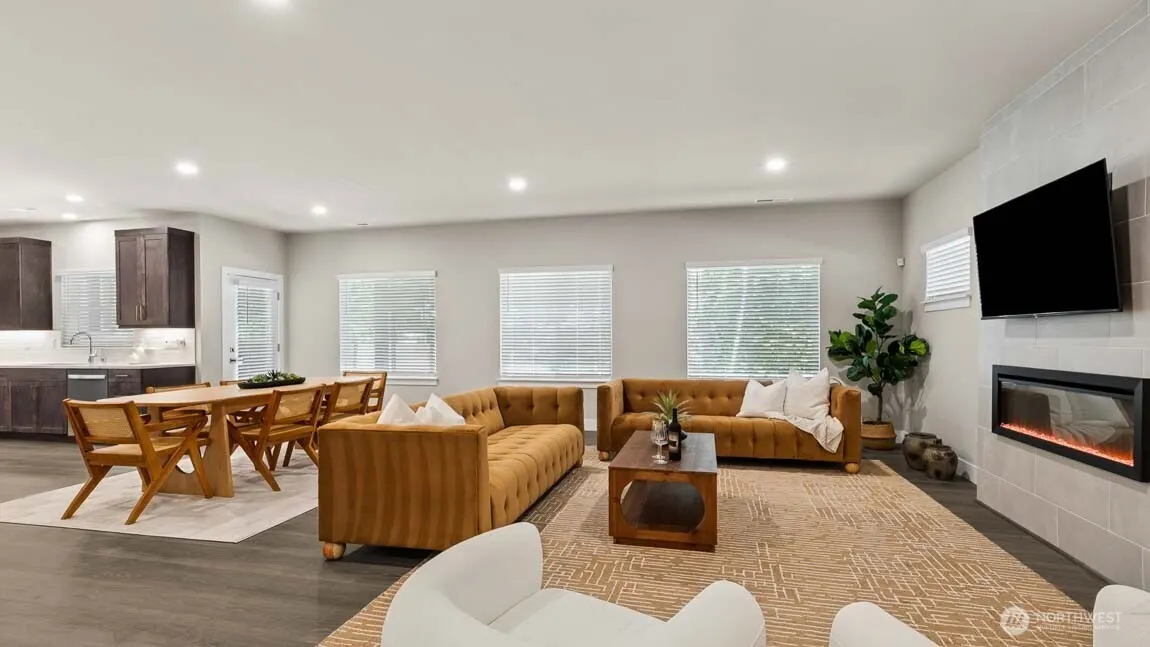 9230 NE 186th Place , Bothell, WA 98011