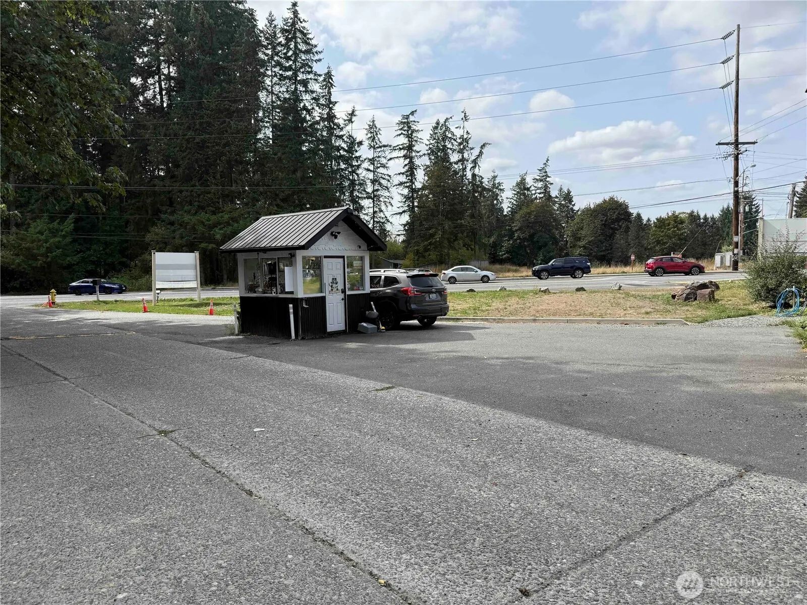 19201 NE Woodinville Duvall Road #CS, Woodinville, WA 98077