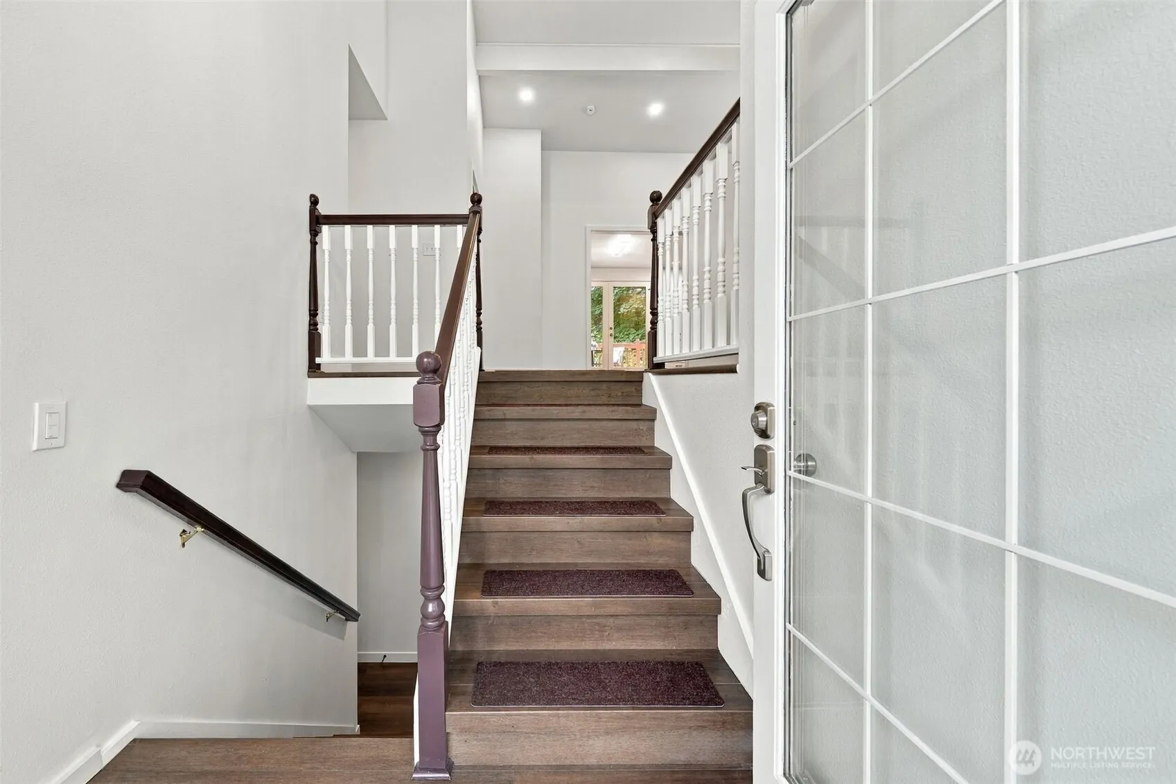 17101 NE 28th Place , Bellevue, WA 98008