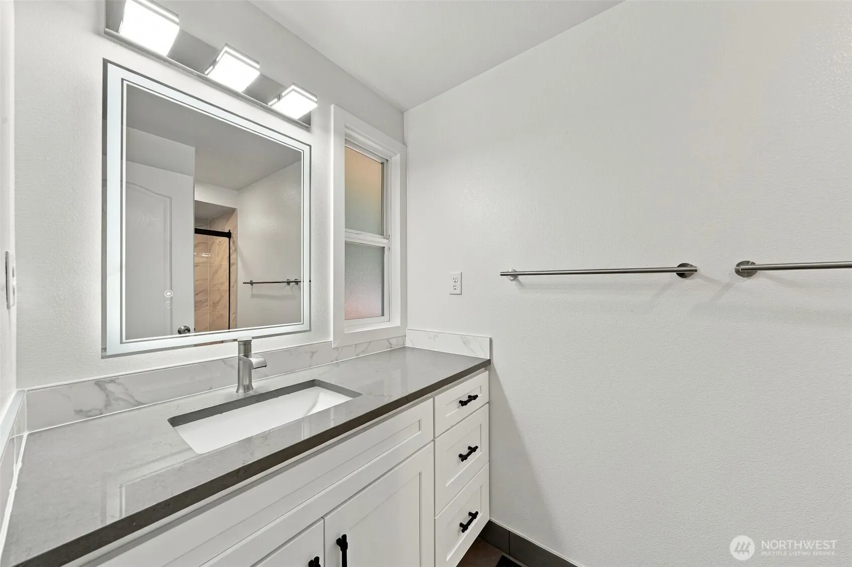 17101 NE 28th Place , Bellevue, WA 98008