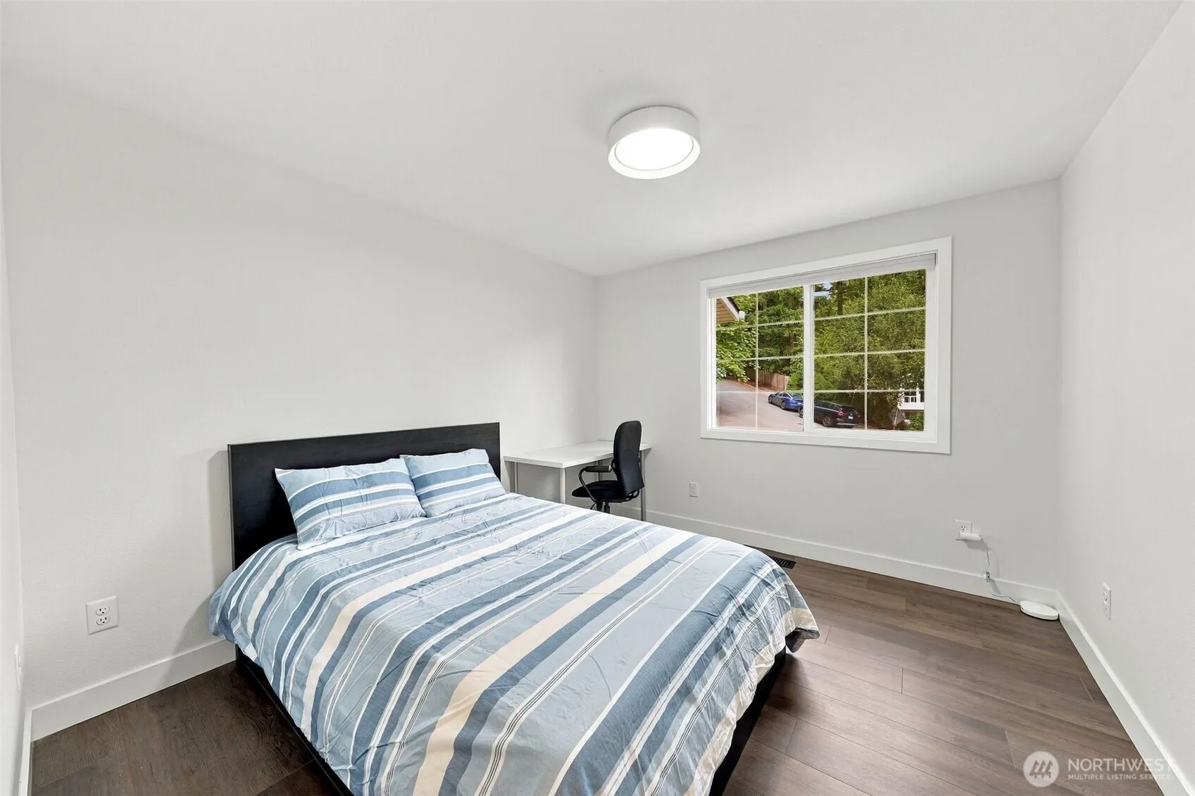 17101 NE 28th Place , Bellevue, WA 98008