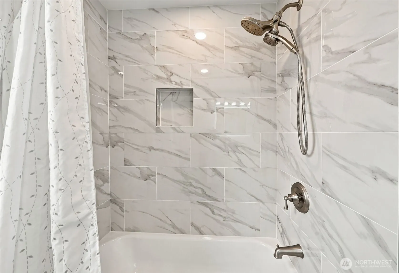 17101 NE 28th Place , Bellevue, WA 98008