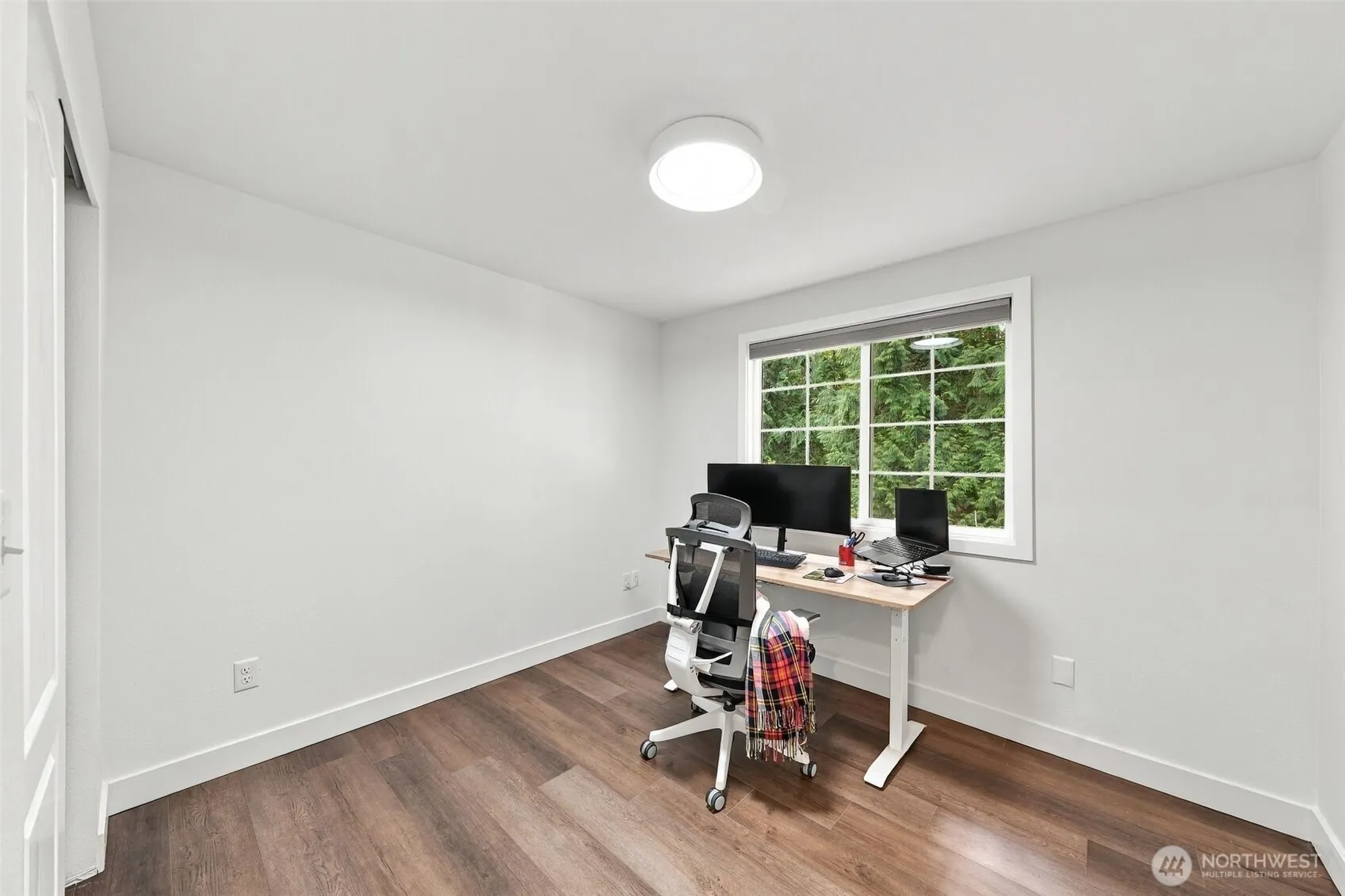 17101 NE 28th Place , Bellevue, WA 98008