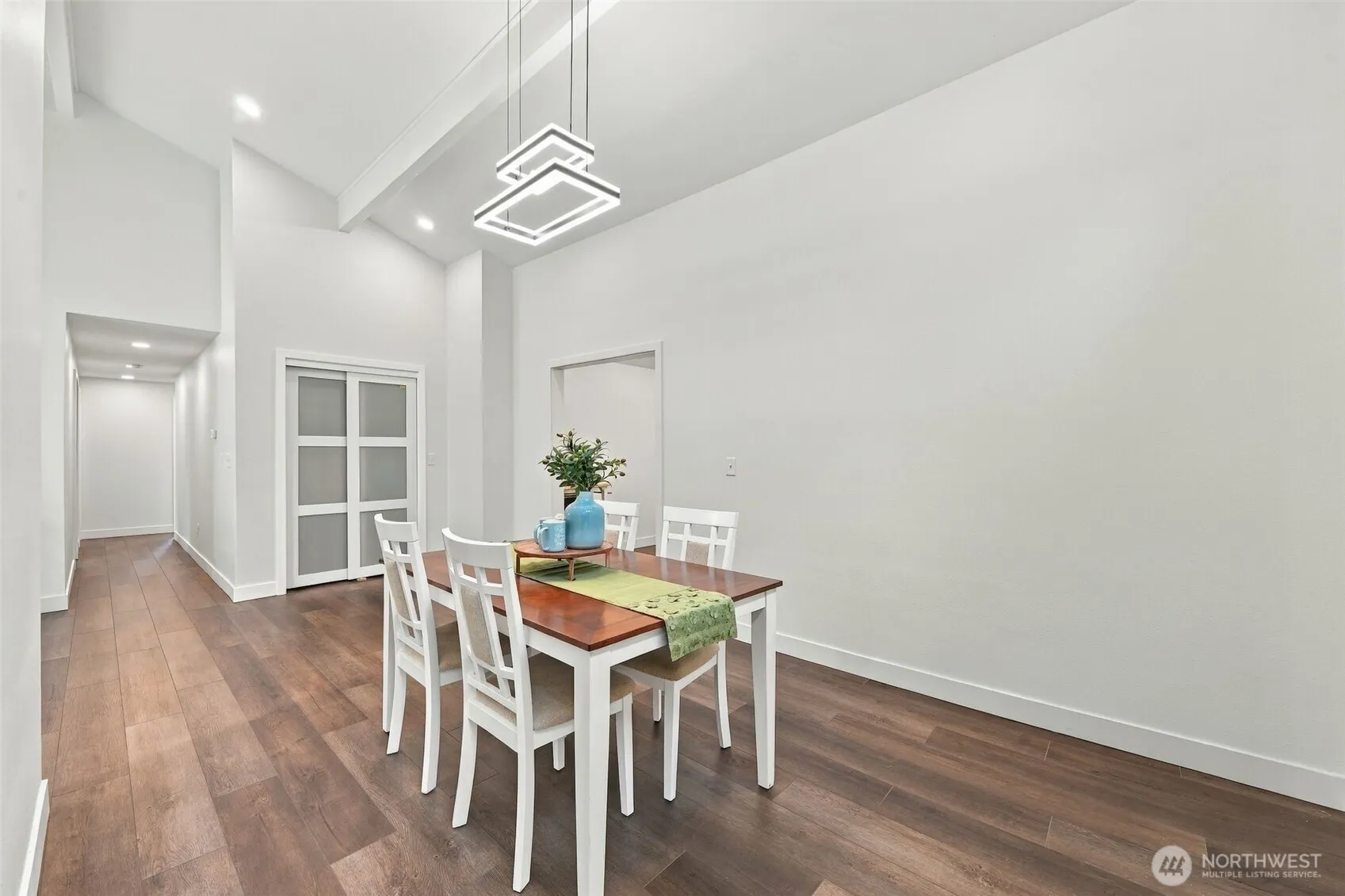 17101 NE 28th Place , Bellevue, WA 98008