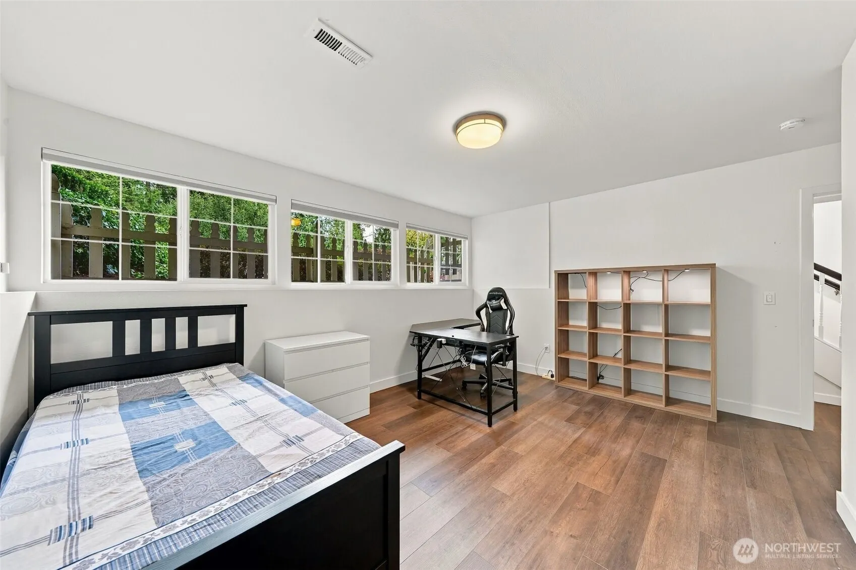 17101 NE 28th Place , Bellevue, WA 98008