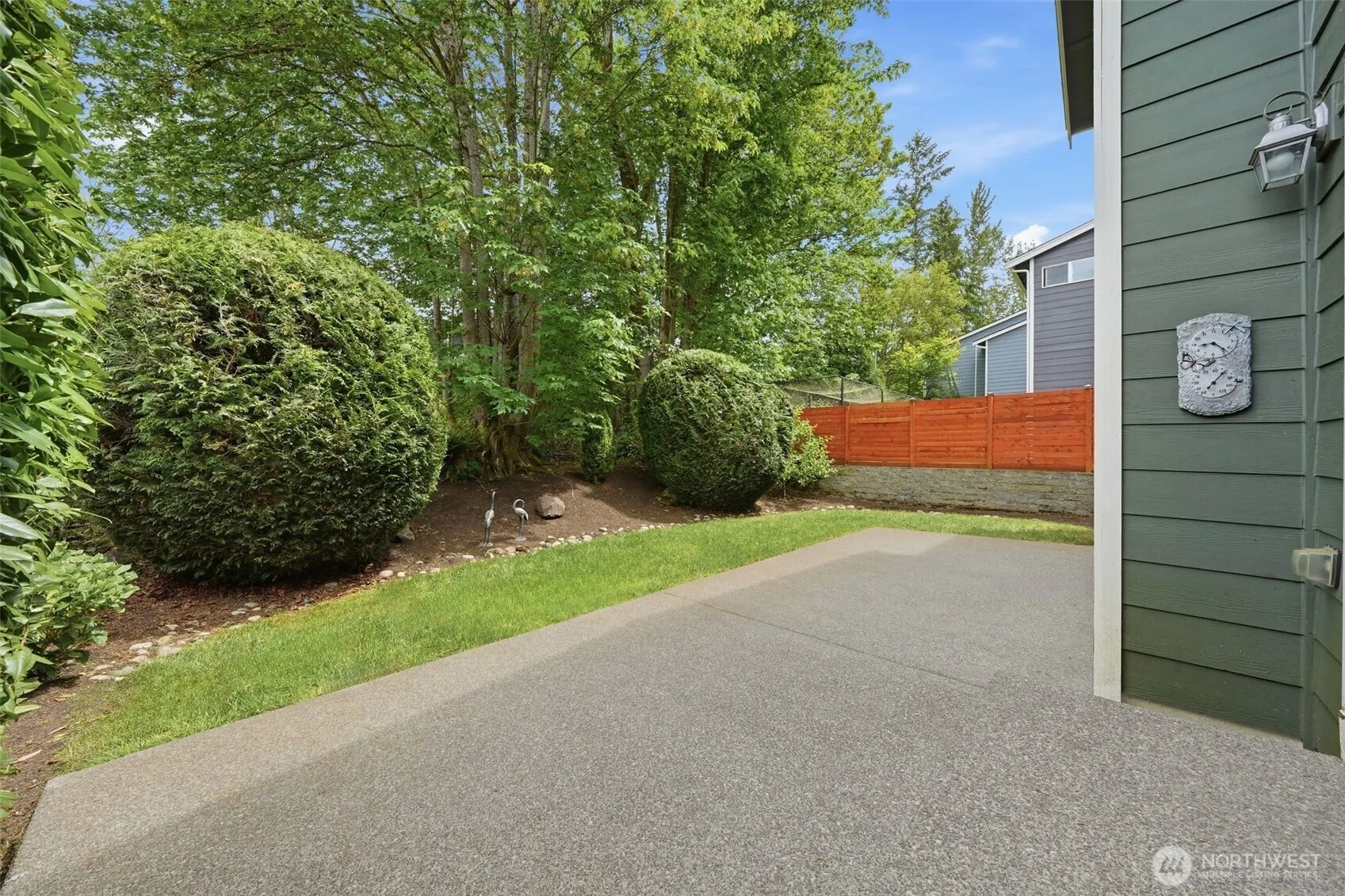 24750 NE 3rd Place , Sammamish, WA 98074