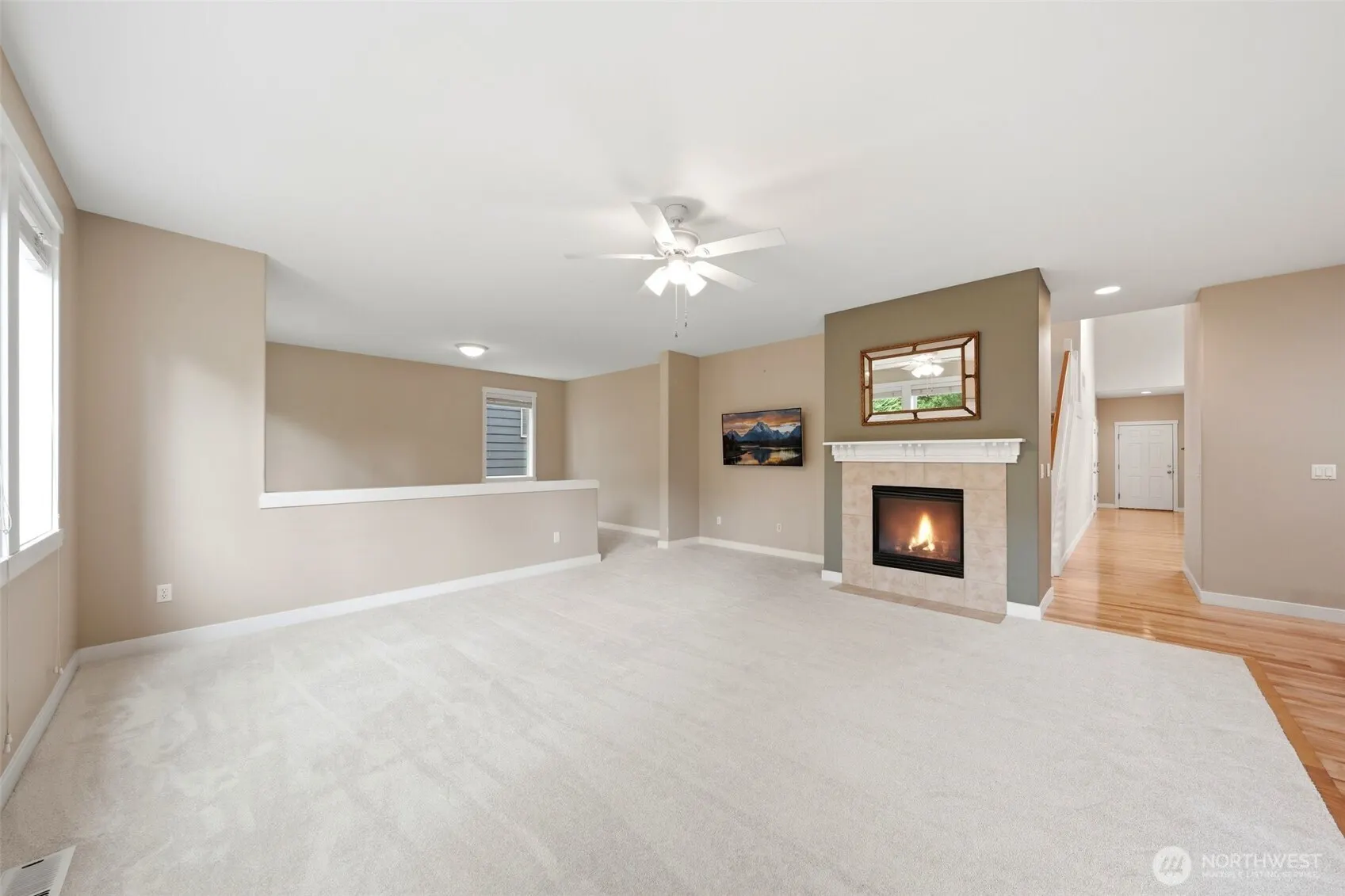 24750 NE 3rd Place , Sammamish, WA 98074
