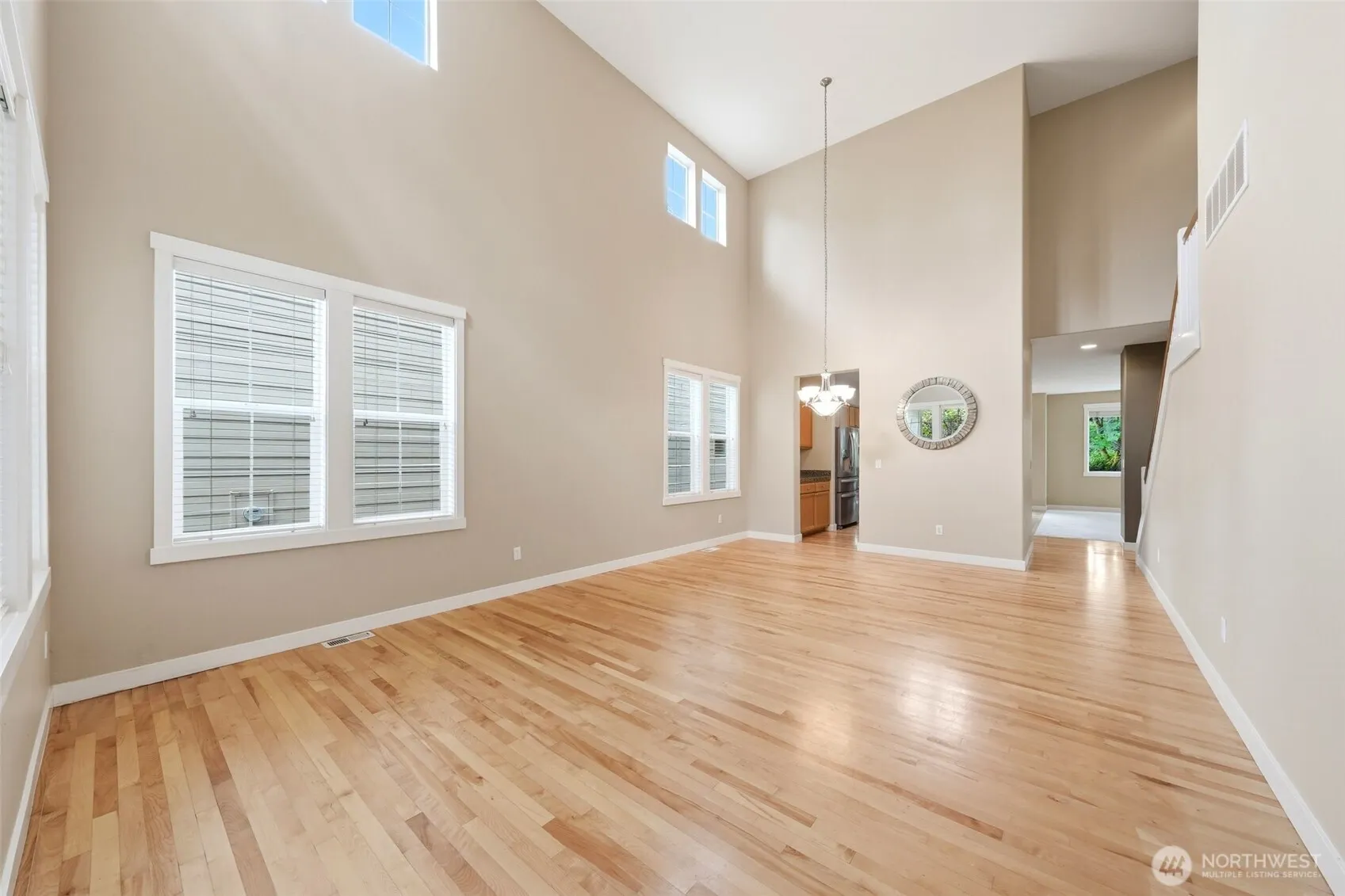 24750 NE 3rd Place , Sammamish, WA 98074