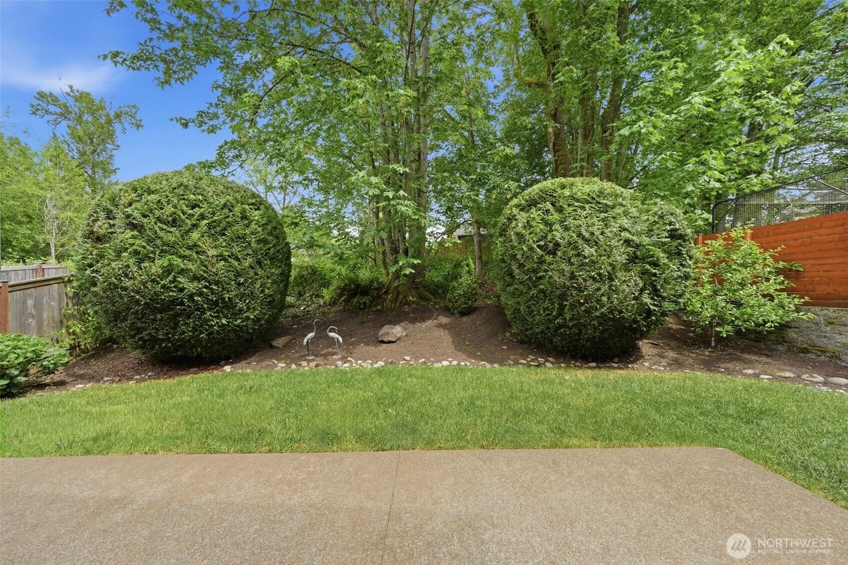 24750 NE 3rd Place , Sammamish, WA 98074