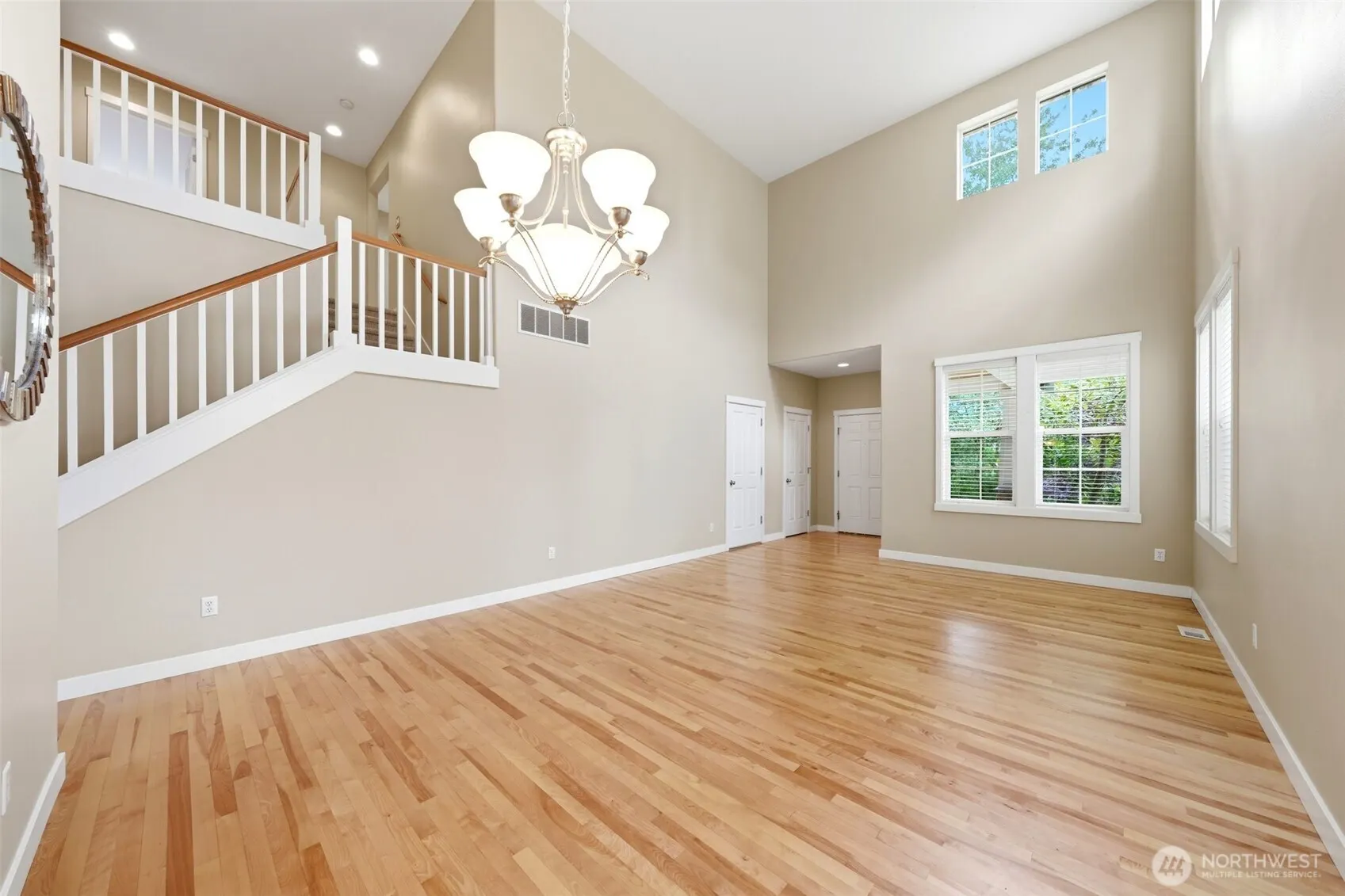 24750 NE 3rd Place , Sammamish, WA 98074