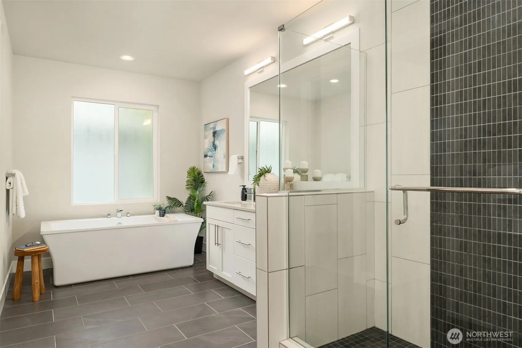 7238 NE 129th Street , Kirkland, WA 98034