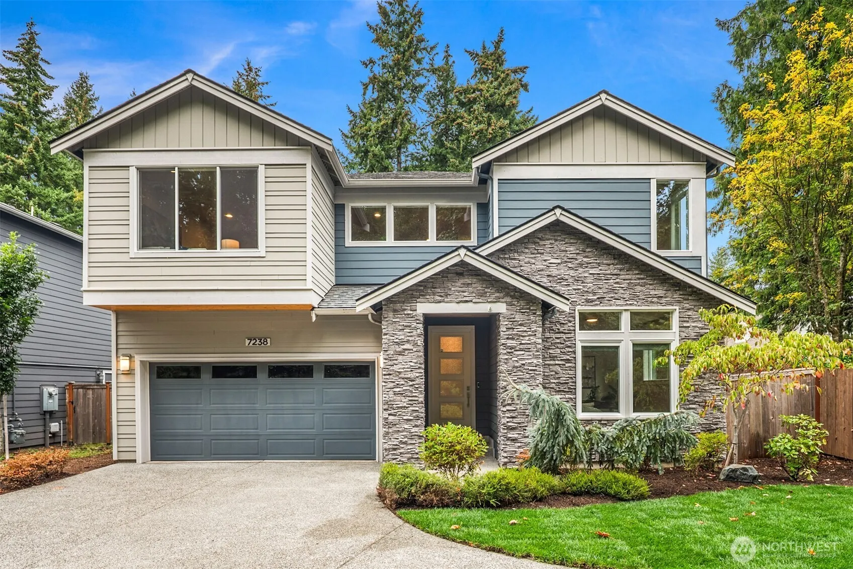 7238 NE 129th Street , Kirkland, WA 98034