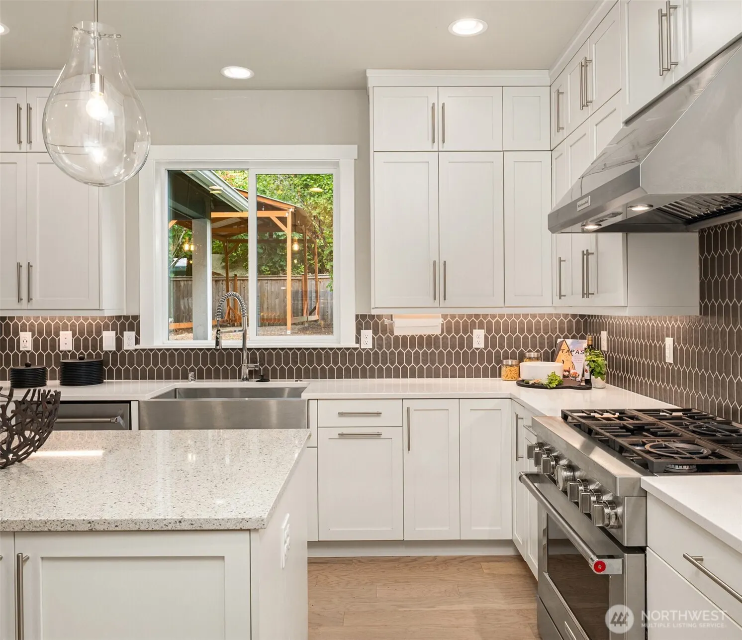 7238 NE 129th Street , Kirkland, WA 98034