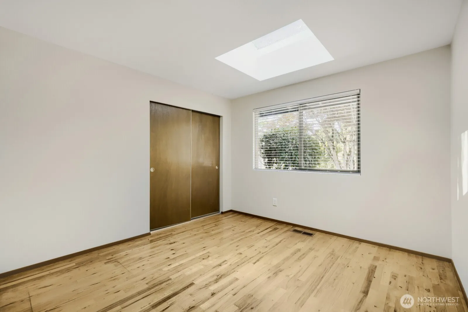 13426 117th Avenue NE, Kirkland, WA 98034-2163
