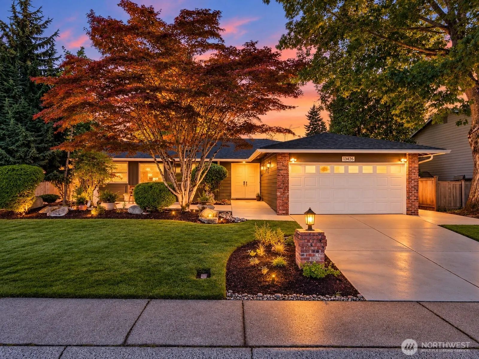 13426 117th Avenue NE, Kirkland, WA 98034-2163