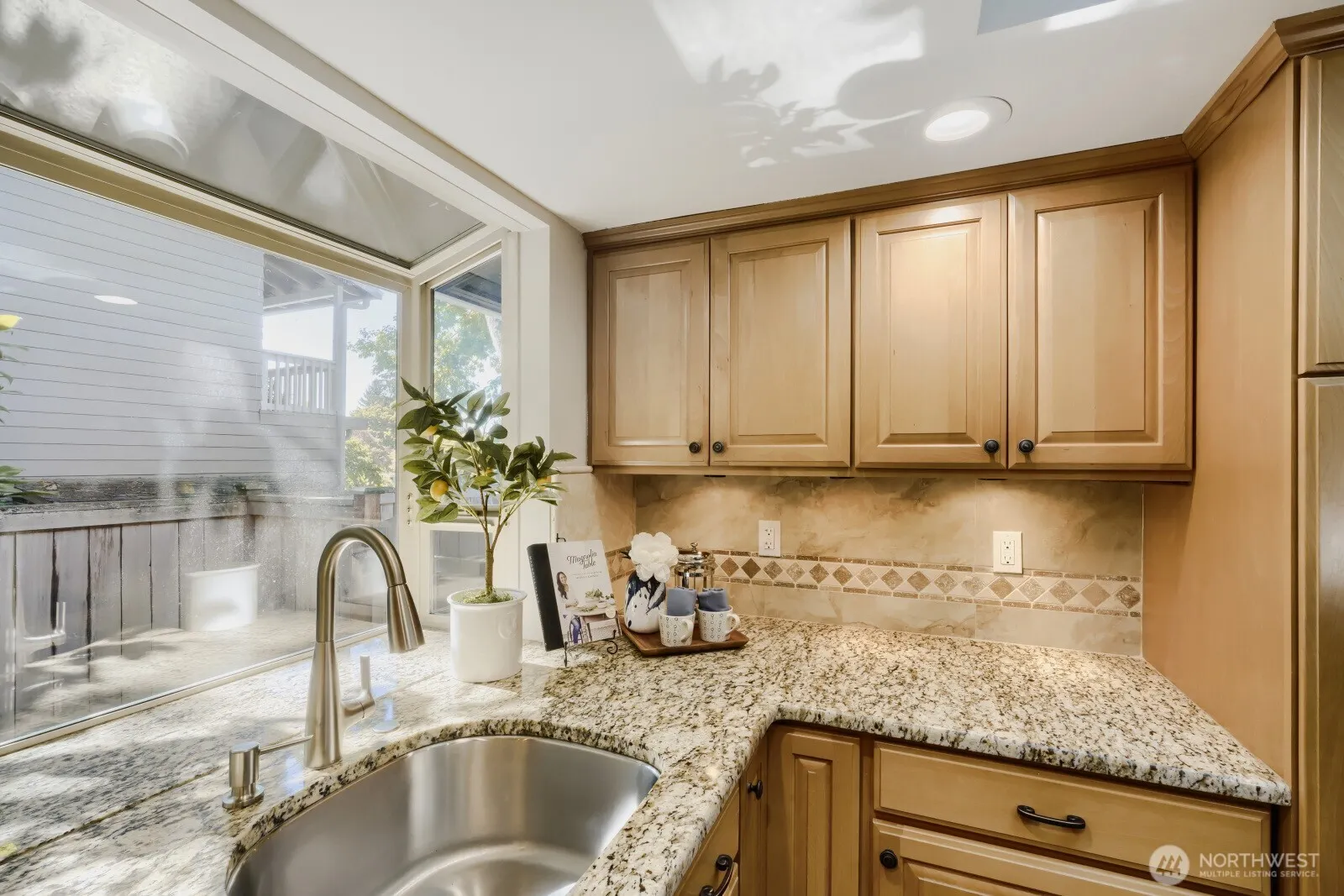 13426 117th Avenue NE, Kirkland, WA 98034-2163
