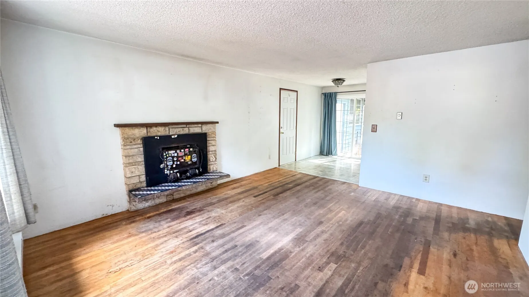 19617 NE 156 Place , Woodinville, WA 98077