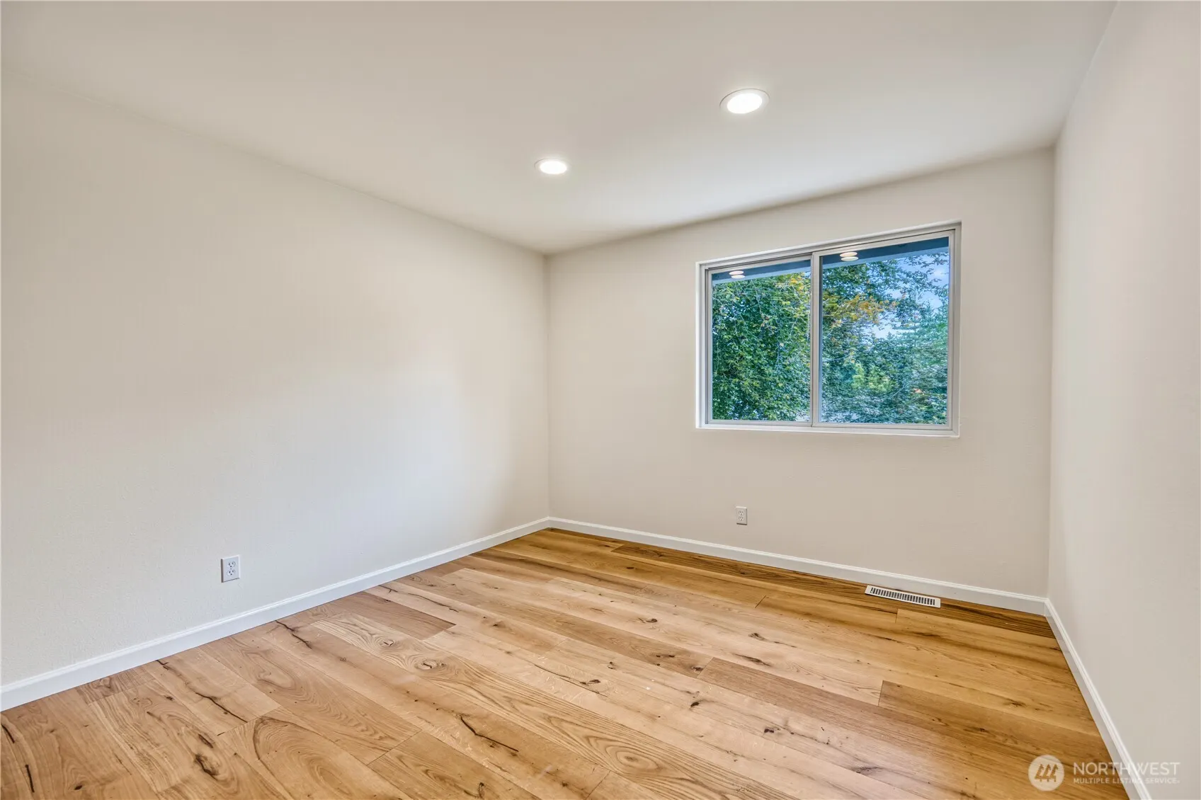 10827 159th Court NE, Redmond, WA 98052