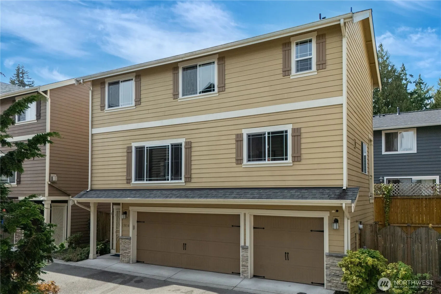 13216 33rd Place W #3, Lynnwood, WA 98087