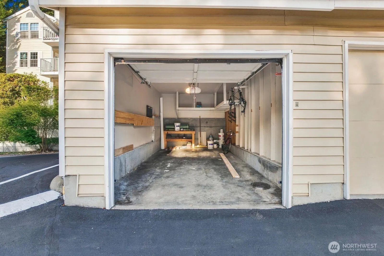 2670 118th Avenue SE #9-103, Bellevue, WA 98005-8127