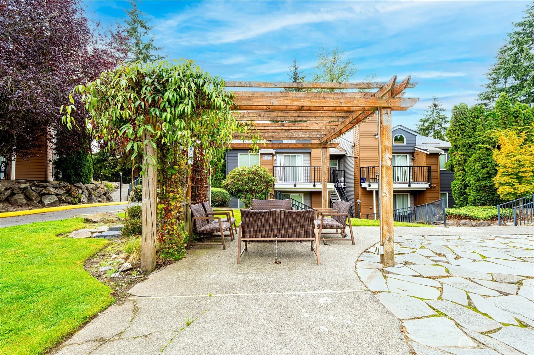 2609 S 272nd Street #33, Kent, WA 98032